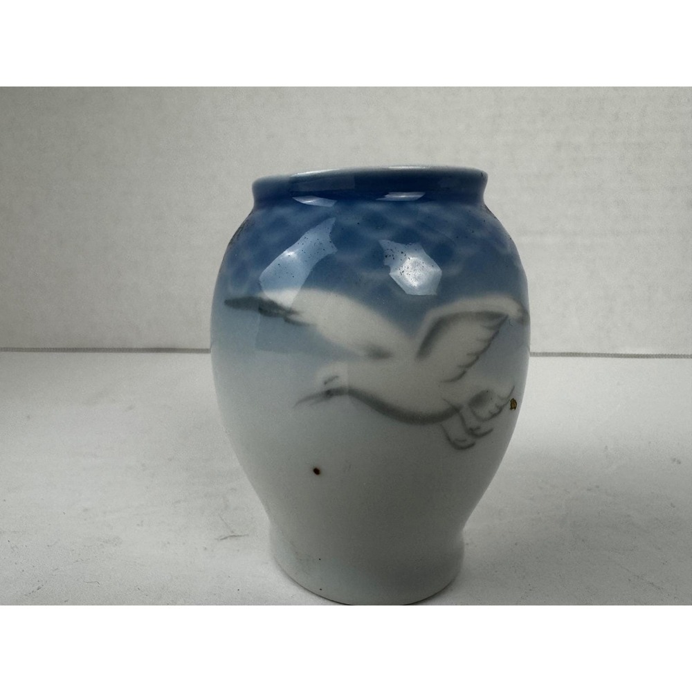 Bing & Grondahl Seagull Miniature Porcelain Vase 671 Blue Fish Scale Toothpick - Picture 2 of 8